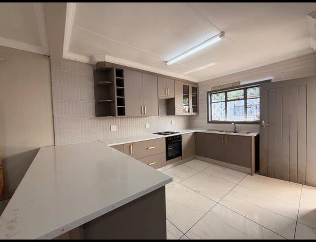 3 BEDROOM HOUSE FOR SALE IN VANDERBIJLPARK CW 1